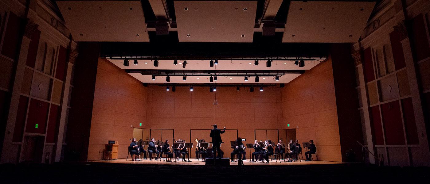 校本 Wind ensemble on stage 执行