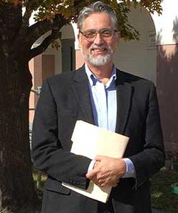 Dr. Arturo Chavez